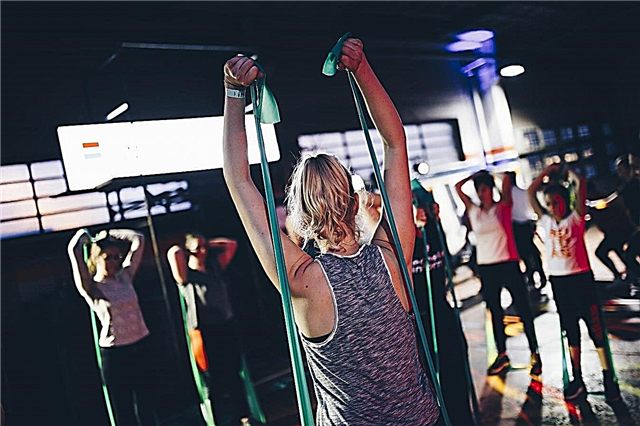 여성이 강해지고 건강해지는 완벽한 5일 운동 프로그램