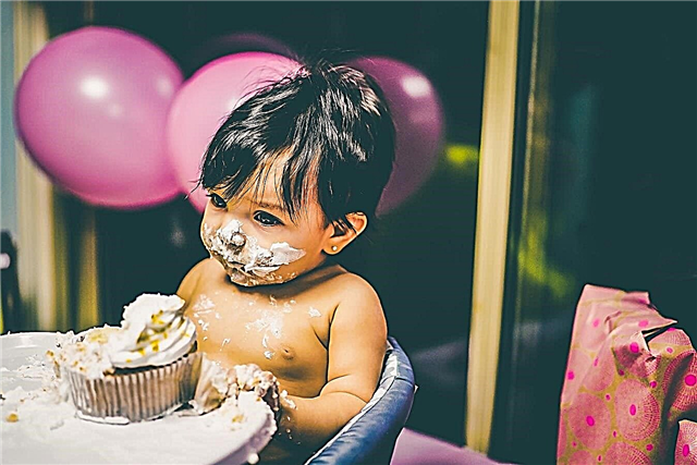 Празнуване на рожден ден на дете по време на епидемията от коронавирус в Москва